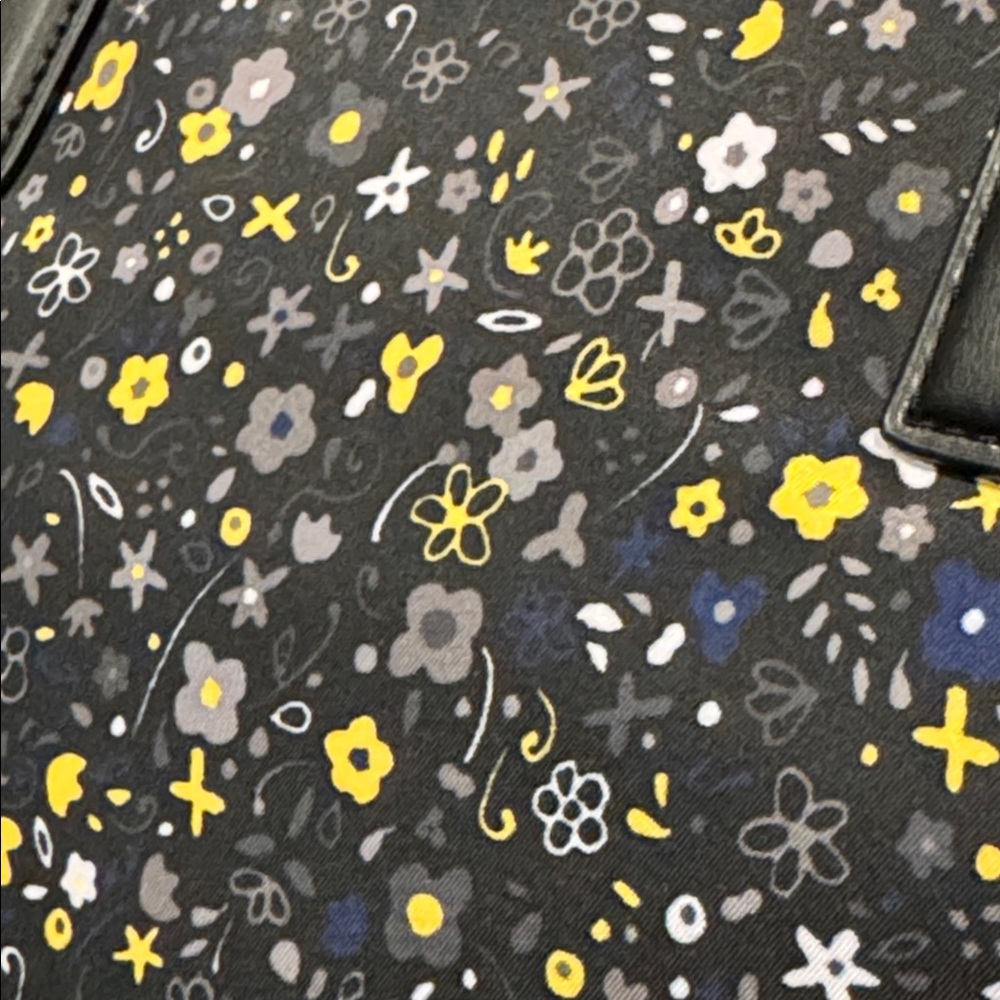 Marc Jacobs Bag Wingman Black Yellow Floral Nylon Tote EUC - Picture 10 of 17